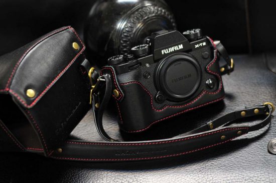 xt2blk-550x365.jpg