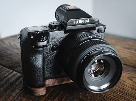 Fujifilm GFX50Sセット JBGFX1-550x412.jpg