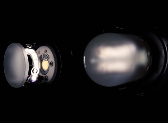 The most relevant difference of the Pro vs the H1200 is the flashtube design. (Pro tube on the left, H1200 on the right, with the added 3rd party diffusion glass.