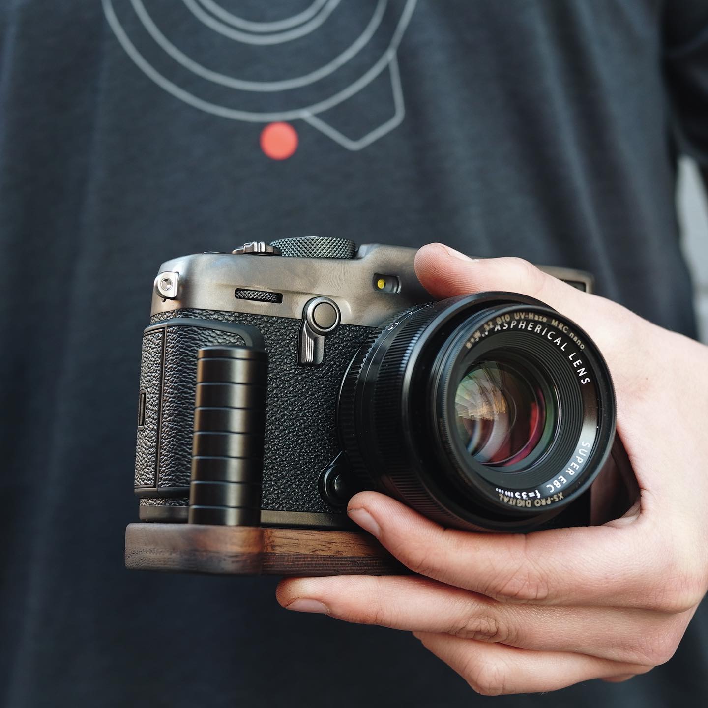 thumbnail image 2 of Handmade Wooden Camera Hand Grip For Fujifilm X-PRO3 (Xpro3) - Ebony & Walnut 2 of 4